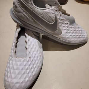 Mens Indoor Nike Soccer Cleats